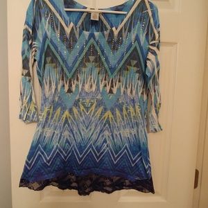 Hannah, Size Small, Multi-colored top